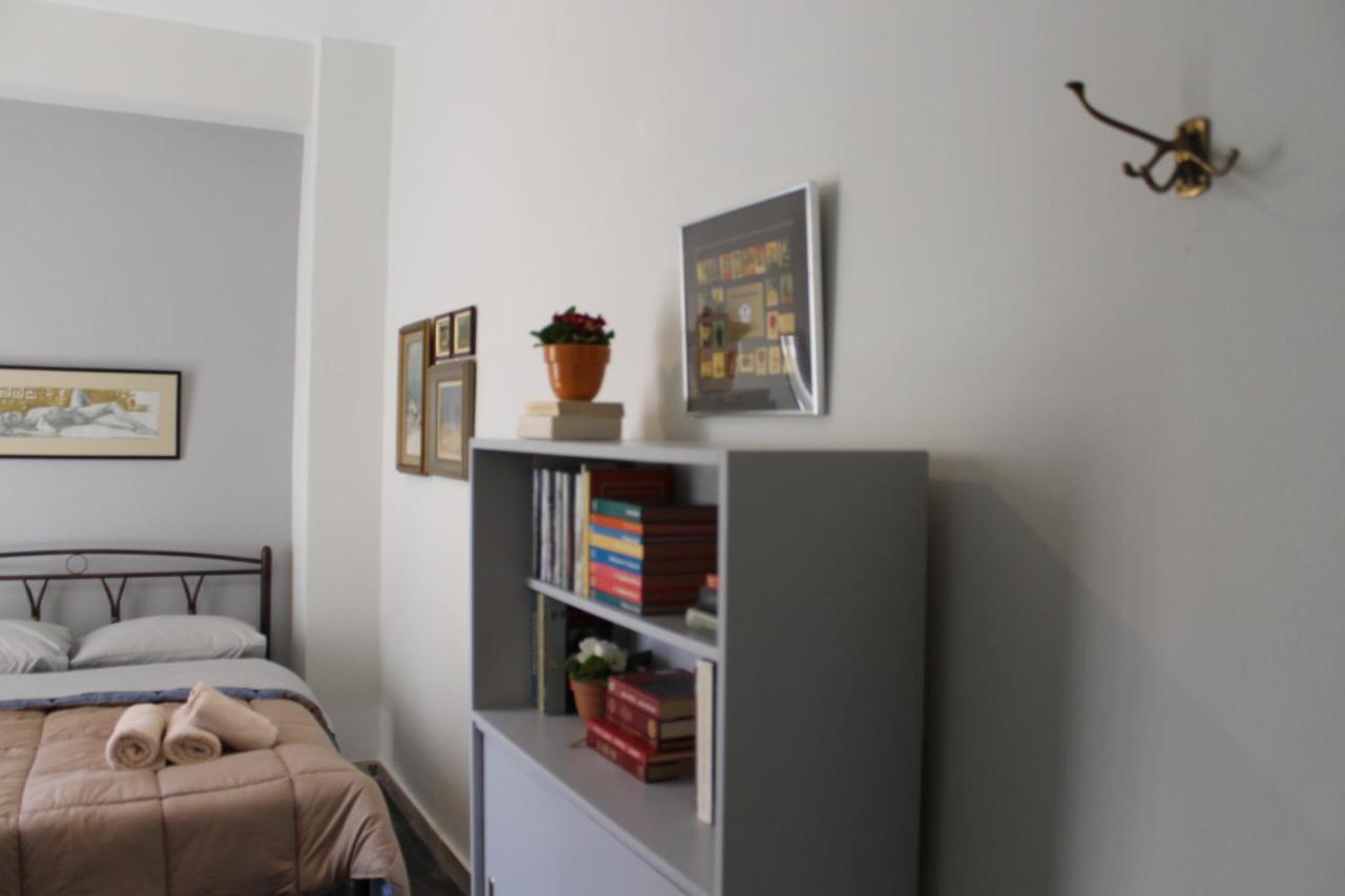אולימפיה Central Guest Room מראה חיצוני תמונה